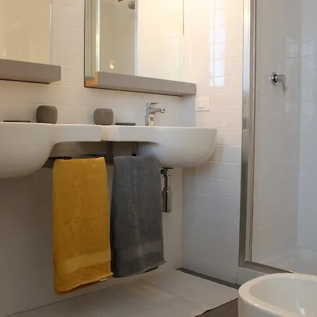 Suite Home Apartment *